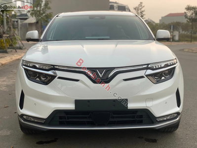 Xe VinFast VF8 Plus AWD 2026
