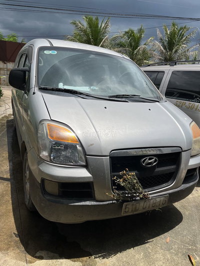 Hyundai Starex 2004 Tải van Bạc
