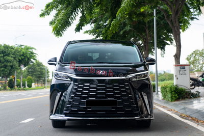Xe Lexus LM 500h 2024