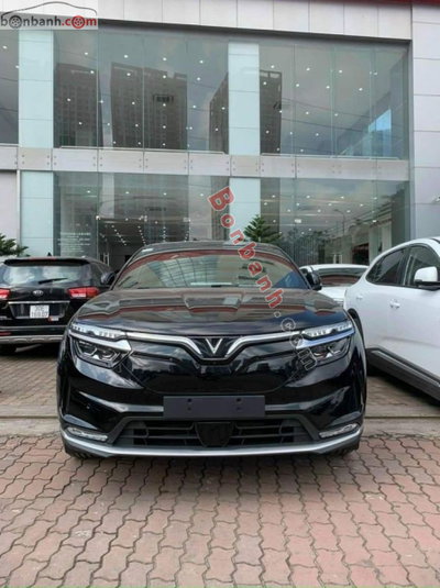 Xe VinFast VF8 Plus AWD 2026