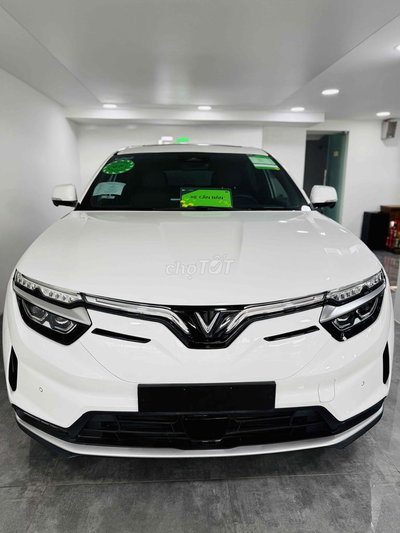 VF8 Plus Trắng - Odo 60234Km - 680Tr - HS Sẵn