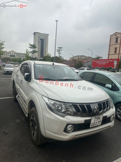 Xe Mitsubishi Triton 4x4 AT Mivec 2017