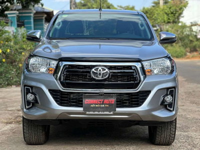 Toyota Hilux 2019 2.4E 4x2 AT Bạc
