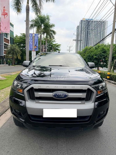 Ford Ranger 2017 XLS 2.2L AT Đen chủ mua mới