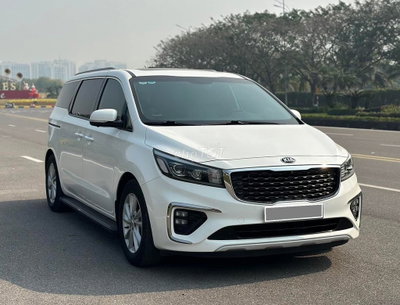 Kia Sedona 2018 máy xăng bản đủ, màu trắng, o