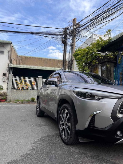 Toyota Corolla Cross V Xám