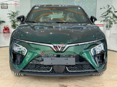 Xe VinFast VF7 Plus 2026