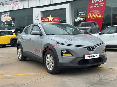 Xe VinFast VF6 Eco 2026
