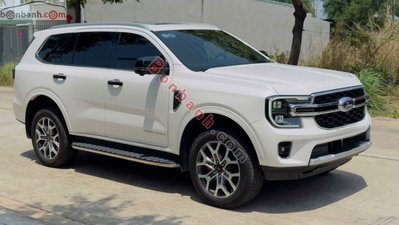 Xe Ford Everest Titanium Plus 2.0L 4x4 AT 2023