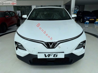 Xe VinFast VF6 Eco 2026