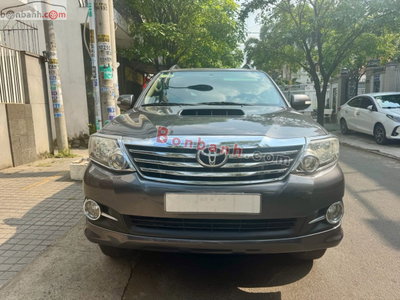 Xe Toyota Fortuner 2.5G 2015