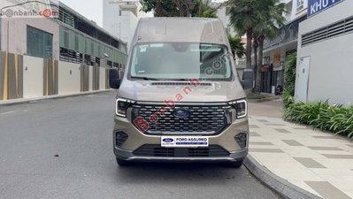 Xe Ford Transit Premium 2024
