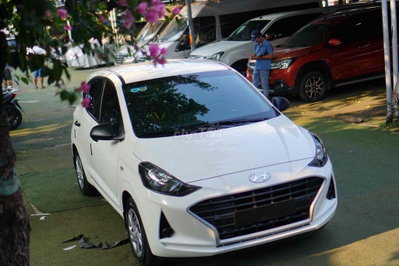 Hyundai Grand i10 2022 Sedan Trắng