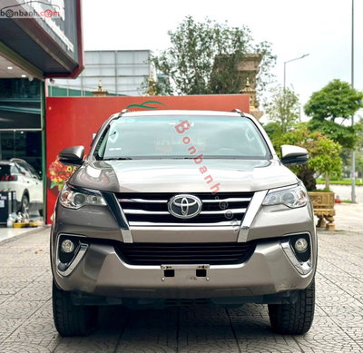 Xe Toyota Fortuner 2.7V 4x2 AT 2019
