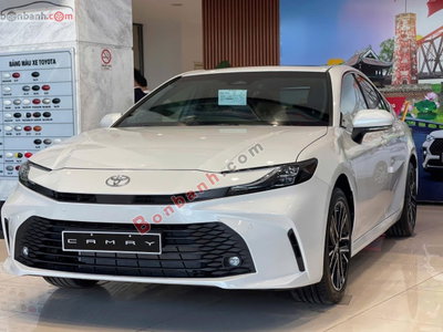 Xe Toyota Camry 2.0Q 2026