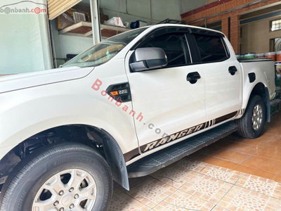 Xe Ford Ranger XLS 2.2L 4x2 MT 2021
