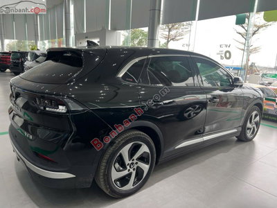 Xe VinFast VF8 Eco AWD 2023