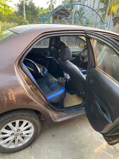Toyota Vios 2008 màu Nâu