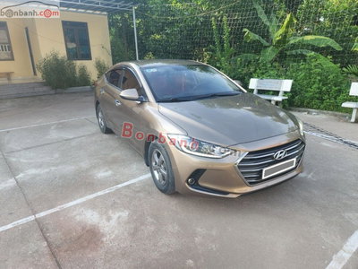 Xe Hyundai Elantra 1.6 MT 2017
