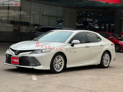 Xe Toyota Camry 2.5Q 2020
