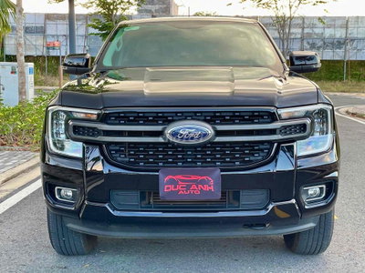 Ford Ranger 2023 XLS 4x2 AT Đen THANH LÝ GẤP