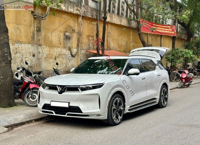 Xe VinFast VF9 Plus 6S SDI 2023