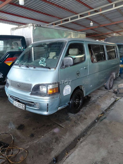 Toyota Hiace 2001 Xám