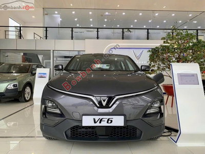 Xe VinFast VF6 Eco 2025