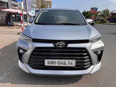 Toyota Avanza Premio 2022 .1.5 MT Bạc