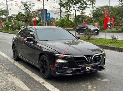 Xe VinFast Lux A 2.0 Plus 2.0 AT 2021