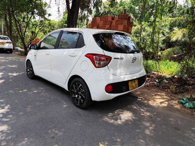 Hyundai i10 1.2MT Trắng