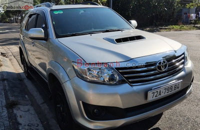 Xe Toyota Fortuner 2.5G 2013