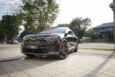 Xe VinFast VF8 Plus AWD 2023