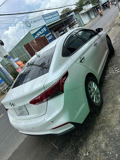 Hyundai Accent 2019 1.4 AT - 70000 km