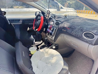 Ford Focus 2009 Vàng cát 9 vạn km