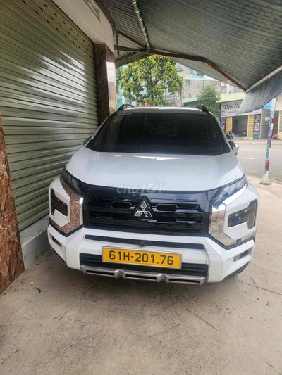 Mitsubishi Xpander Cross 2023 Trắng