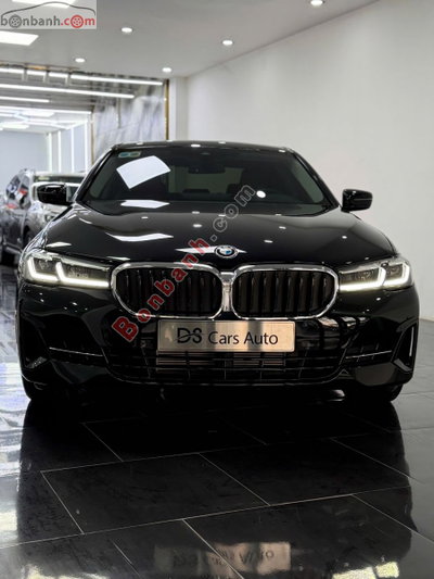 Xe BMW 5 Series 520i 2023