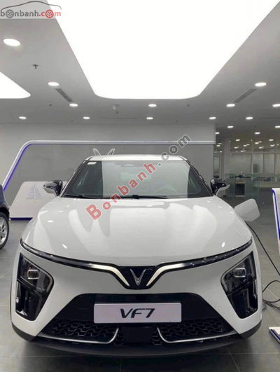 Xe VinFast VF7 Plus 2026