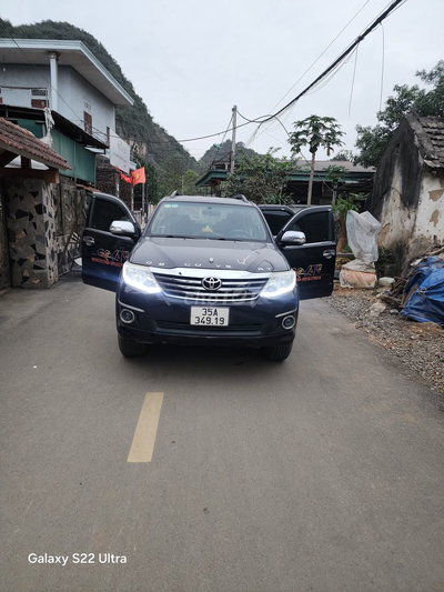 Toyota Fortuner 2012 Đen