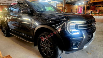 Xe Ford Ranger Wildtrak 2.0L 4x4 AT 2024