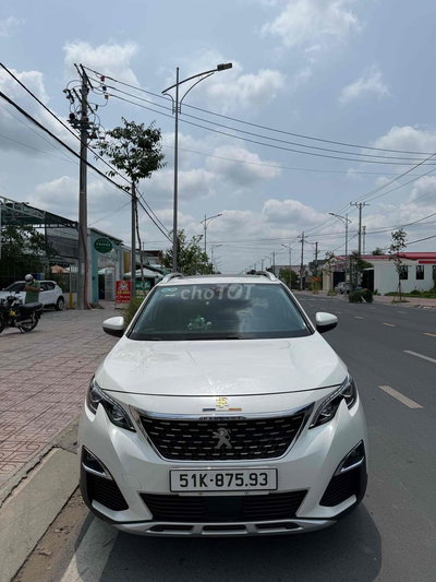 Peugeot 3008 2018 1.6L Turbo - 64000 km