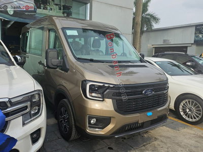 Xe Ford Transit Trend 2026