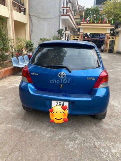 cần bán xe yaris đk 2010 std xe đẹp đi gđ, đi gg