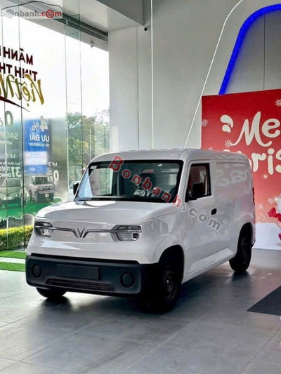 Xe VinFast EC Van AT 2025