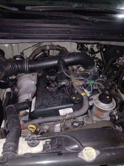 Toyota Inova Bạc