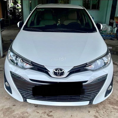 Toyota Vios màu Trắng 5 chỗ