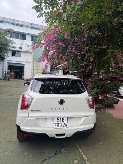 Ssangyong Tivoli 2016 Trắng 79.000 km