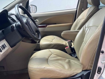 Mitsubishi Grandis Bạc 7 chỗ