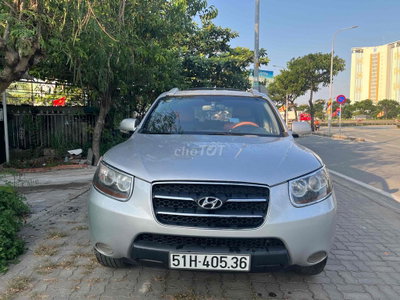 Hyundai Santa Fe 7 chỗ màu Bạc