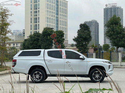 Xe Mitsubishi Triton 4x2 AT Mivec 2020